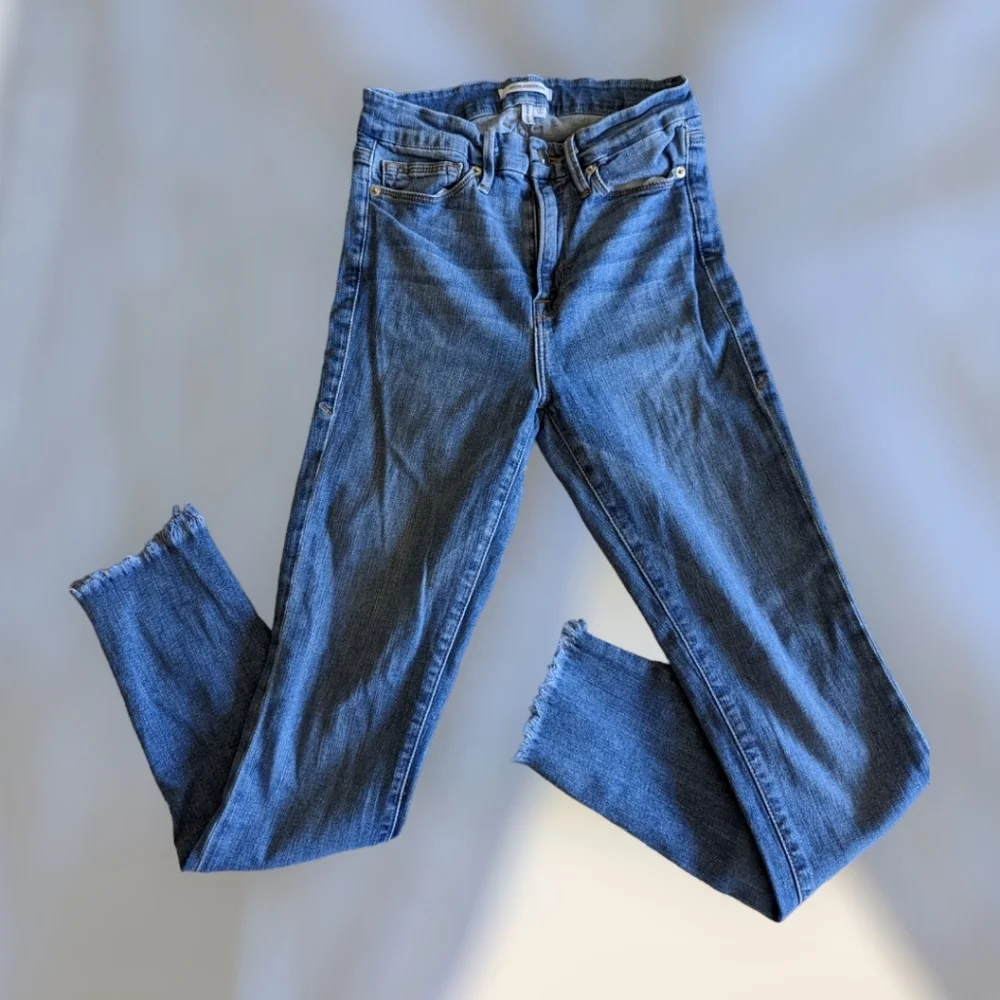 Good American Good Waist Fray Hem Jeans